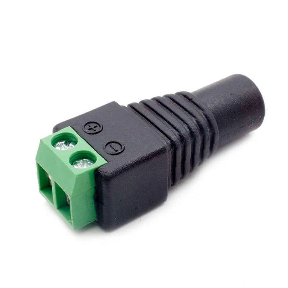 Detalle del conector borne hembra 5,5 mm para tira led 12v
