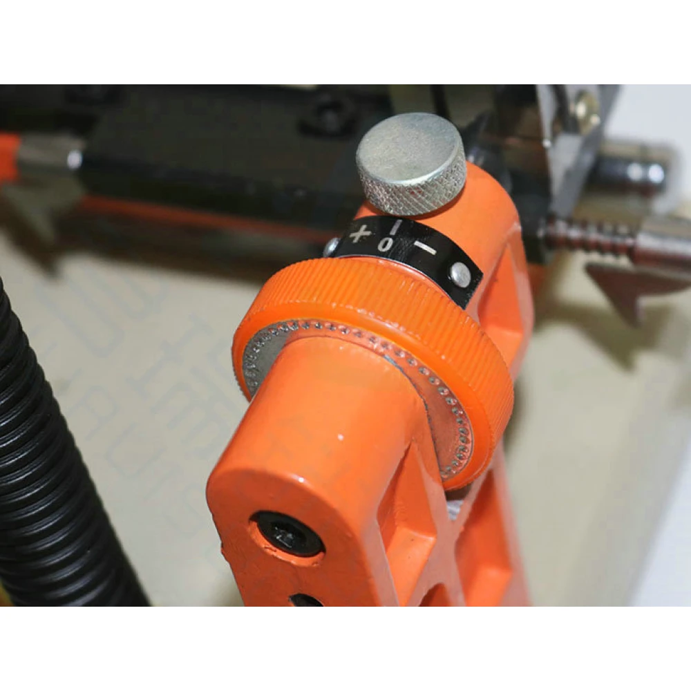 Machine à dupliquer les clés Defu 2as laser horizontal pour serruriers