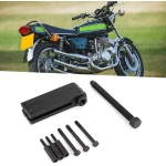 Separador de pernos de cárter TSX TOOL en uso para desmontar motor de motocicleta